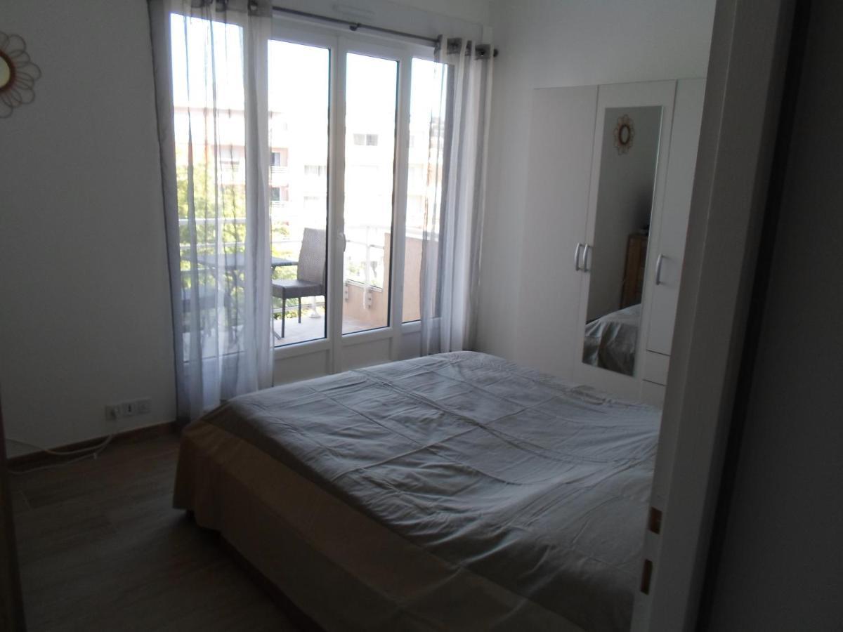 Appart T3 A 50 M De La Plage Cavalaire-sur-Mer Exterior foto